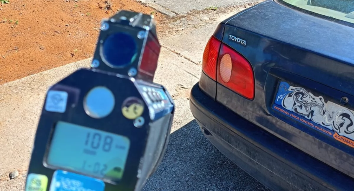Kronika kryminalna, latek przekroczył prędkość terenie zabudowanym - zdjęcie, fotografia