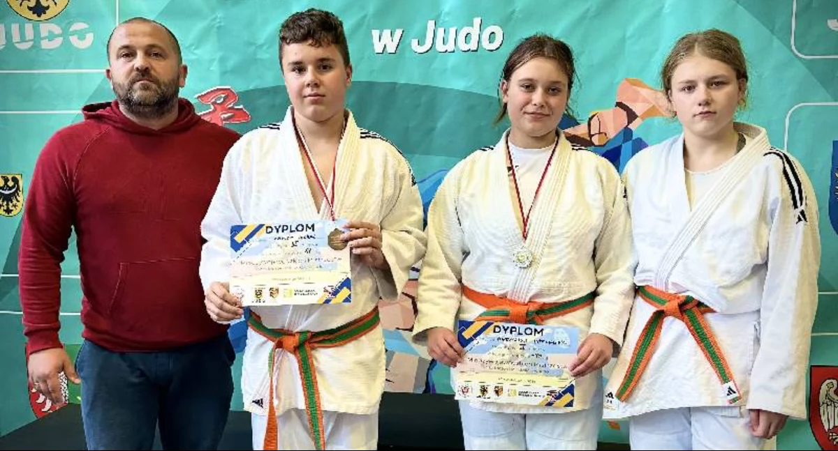 Judo, Zawodnicy Tuliszkowa Międzywojewódzkich Mistrzostwach Młodzików Żórawinie - zdjęcie, fotografia