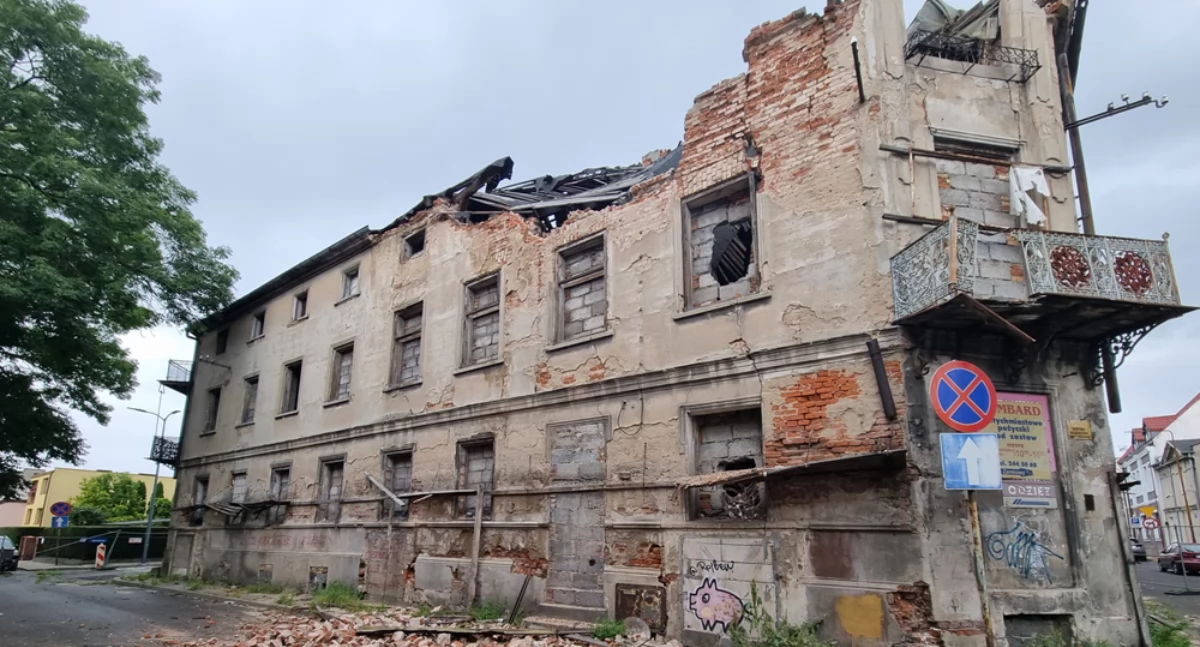 Atrakcje-Ciekawostki-Rekreacja, Kamienica wykreślona rejestru zabytków - zdjęcie, fotografia