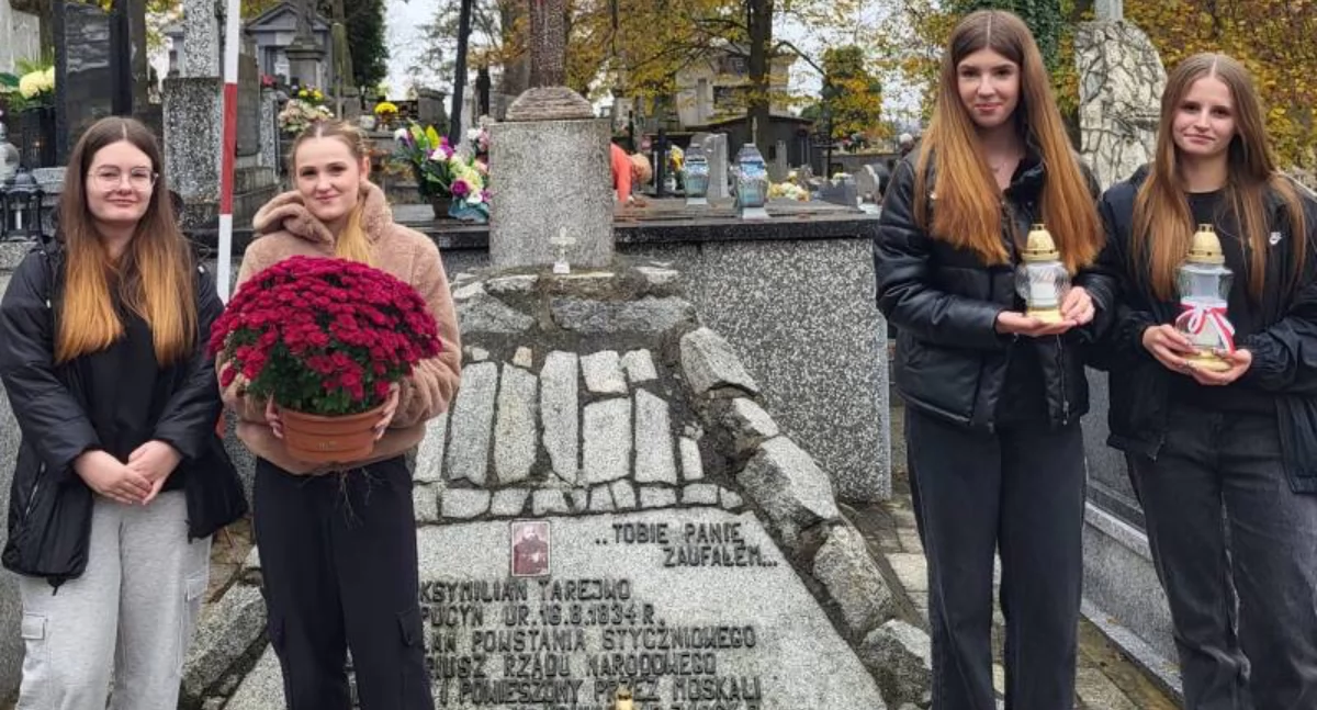 Atrakcje-Ciekawostki-Rekreacja, Pamięć polskich bohaterach narodowych - zdjęcie, fotografia