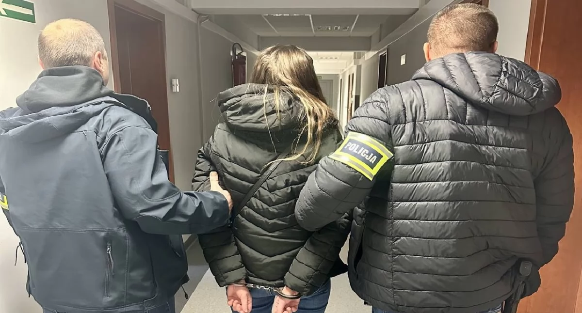 Kronika kryminalna, latka ponad promilami kierownicą - zdjęcie, fotografia