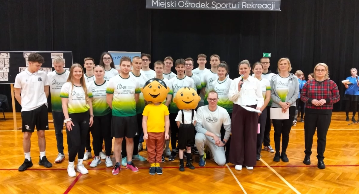 Atrakcje-Ciekawostki-Rekreacja, Finałowe rozgrywki Olimpiady Sportowej Bolkiem Lolkiem - zdjęcie, fotografia