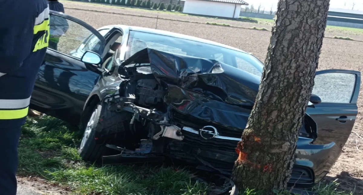 Wypadki drogowe, Wypadek Przyjmie miesięczne dziecko trafiło szpitala - zdjęcie, fotografia