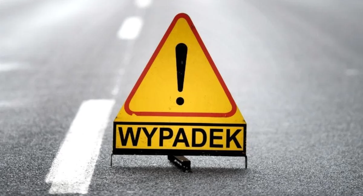 Wypadki drogowe, Wypadek Modle Królewskiej Jedna osoba trafiła szpitala - zdjęcie, fotografia