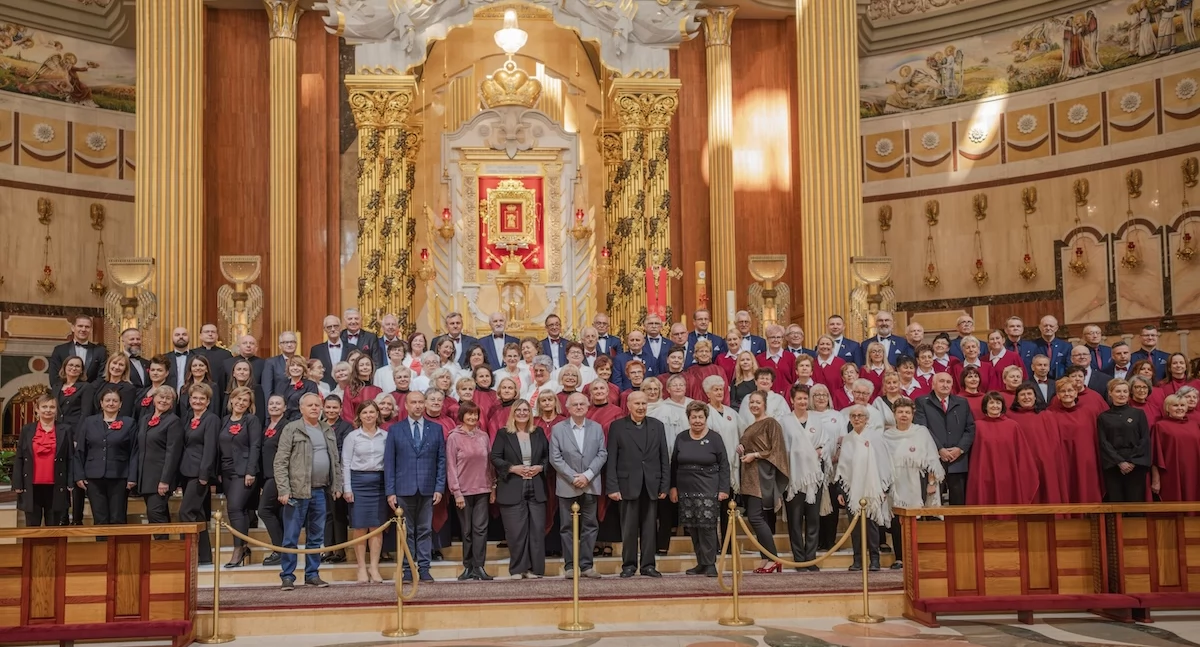 Atrakcje-Ciekawostki-Rekreacja, Jubileuszowym Ogólnopolskim Zlotem Chórów Licheniu - zdjęcie, fotografia