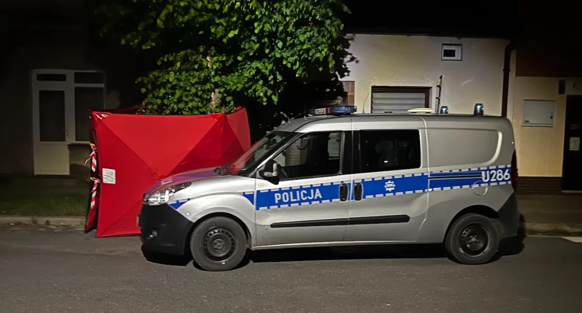 Kronika kryminalna, Mężczyzna zasłabł rynku Kleczewie Niestety udało uratować - zdjęcie, fotografia