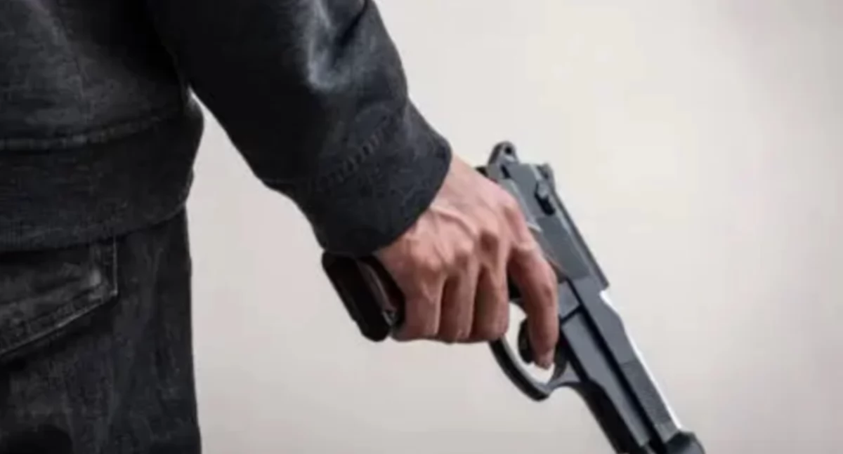 Komunikat Policji, Incydent strzelnicy Kazimierzu Biskupim ranny letni mężczyzna - zdjęcie, fotografia