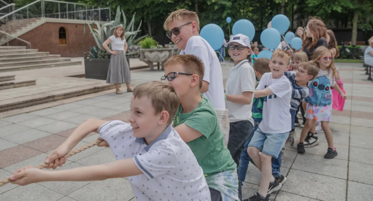Atrakcje-Ciekawostki-Rekreacja, Dzień Dziecka Licheniu hasłem „Przyszłość dzieci naszych rękach” - zdjęcie, fotografia
