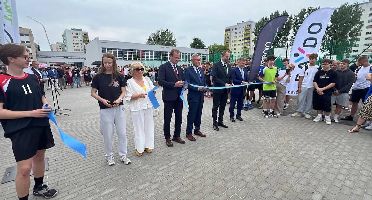 Inwestycje, boiska Koninie otwarte inwestycja latach oczekiwań - zdjęcie, fotografia