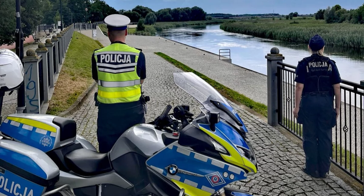Komunikat Policji, Znaleziono pociski artyleryjskie Zofii Urbanowskiej! Droga wyłączona ruchu - zdjęcie, fotografia
