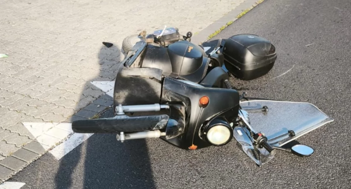 Wypadki drogowe, Zderzenia dwóch motocykli - zdjęcie, fotografia