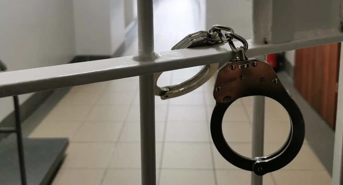 Kronika kryminalna, Dwóch poszukiwanych zatrzymanych przez konińską policję - zdjęcie, fotografia