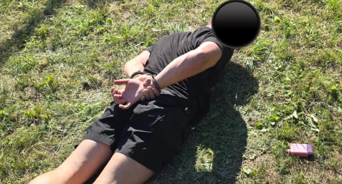 Kronika kryminalna, Konińscy policjanci zatrzymali latka narkotykami zabezpieczono blisko gramów zabronionych substancji - zdjęcie, fotografia
