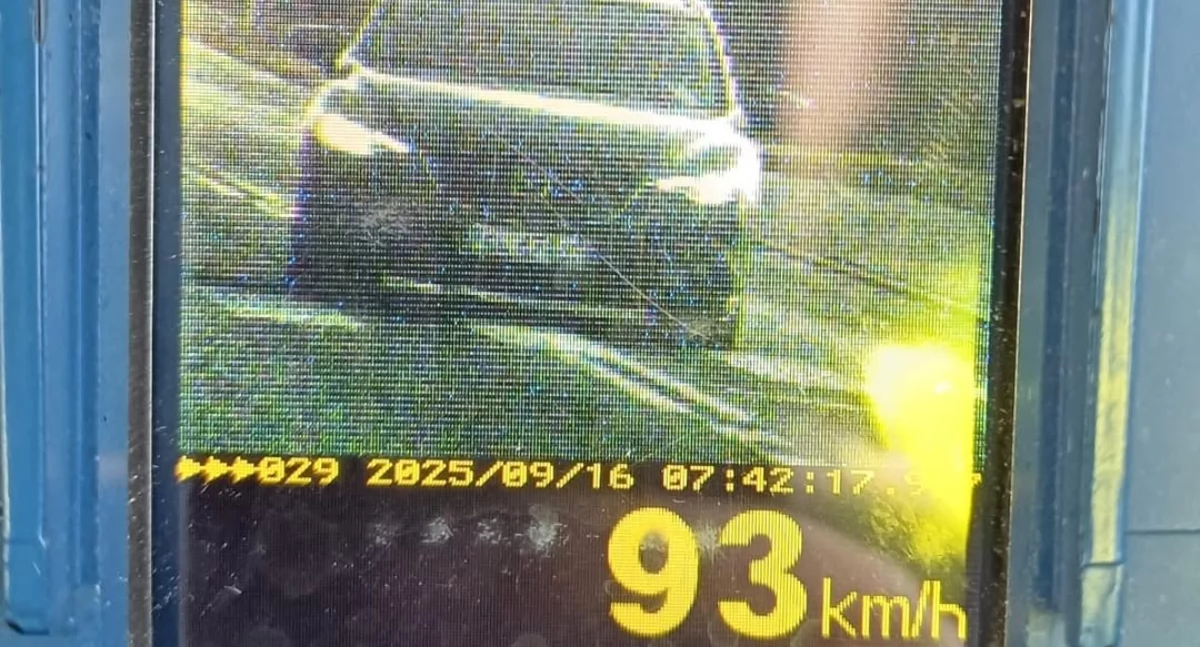 Kronika kryminalna, Niebezpieczny manewr kierowcy Mazdy zakończony wysokim mandatem - zdjęcie, fotografia