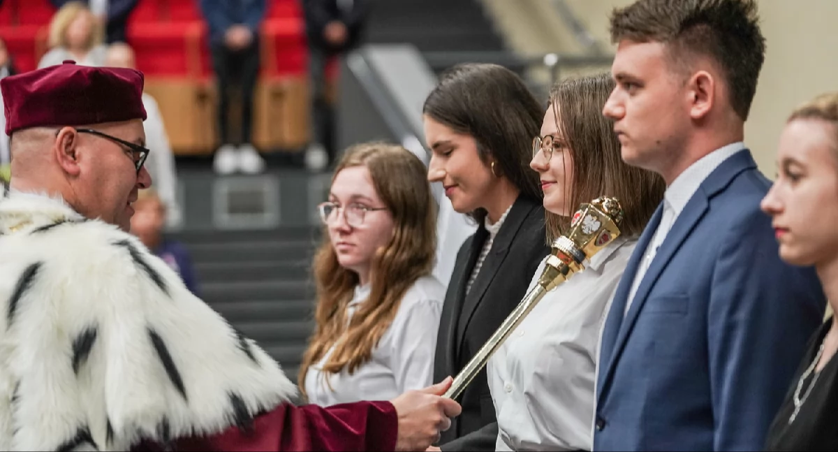 Atrakcje-Ciekawostki-Rekreacja, zainaugurowała akademicki - zdjęcie, fotografia