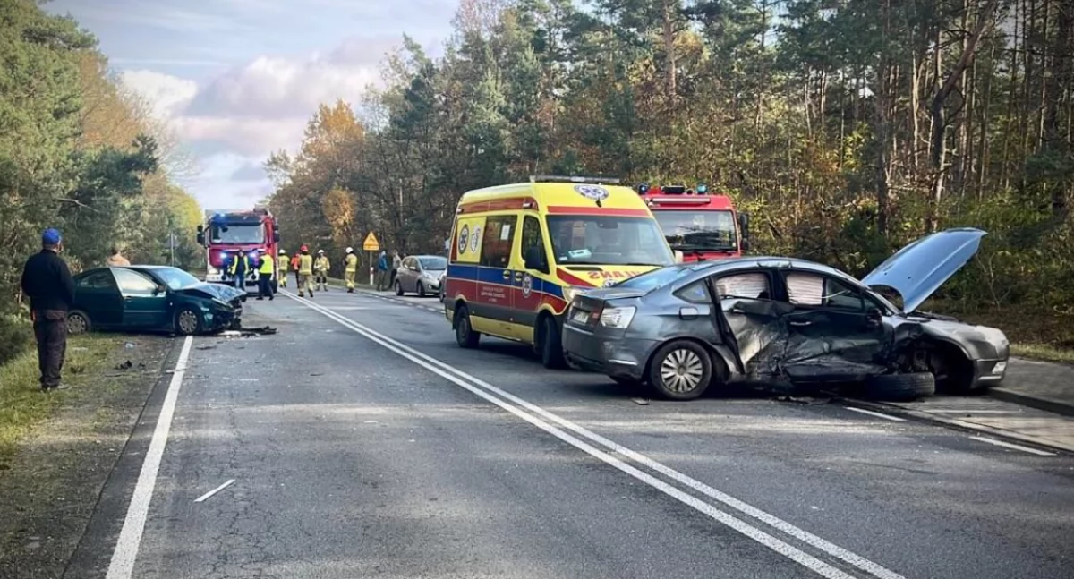 Wypadki drogowe, Wypadek Celestynach Droga wojewódzka całkowicie zablokowana - zdjęcie, fotografia