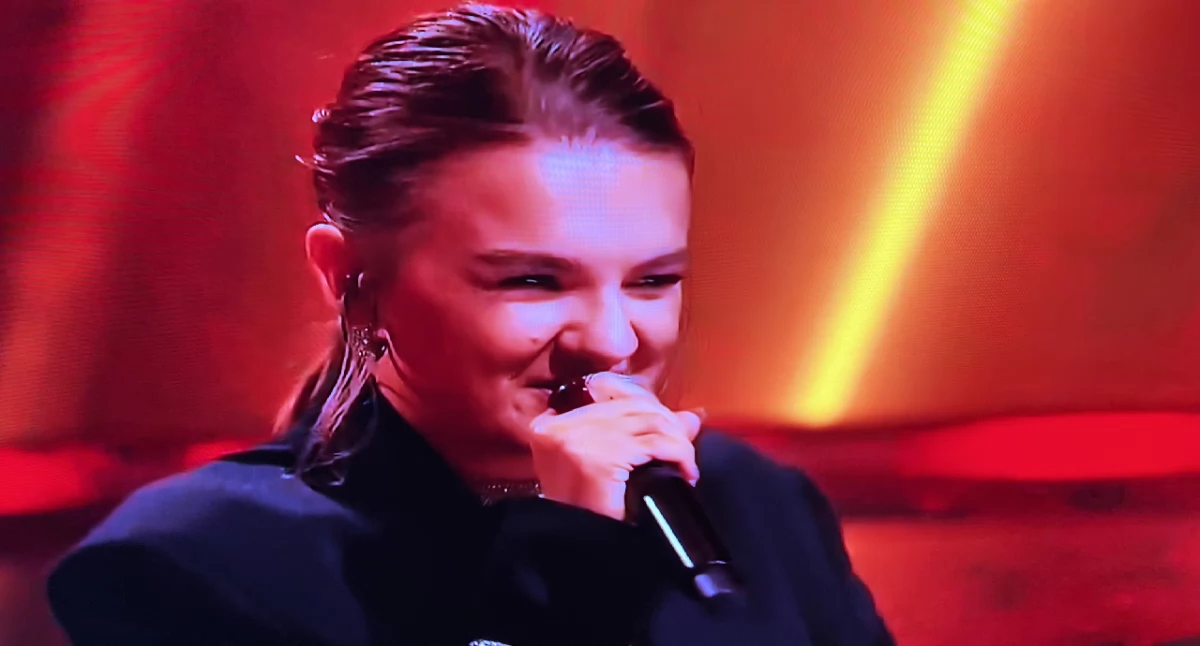 Muzyka, Julia Wasielewska Konina odcinkach żywo programu Voice Poland! - zdjęcie, fotografia
