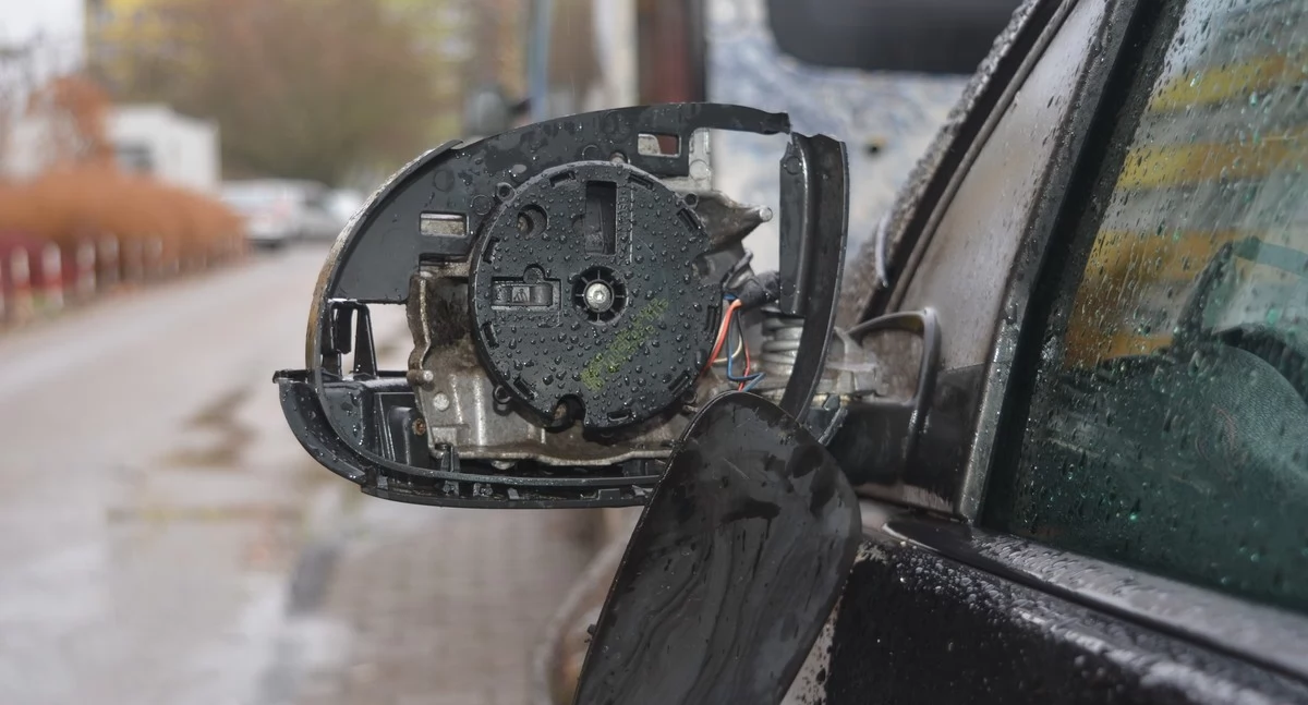Kronika kryminalna, latek Konina uszkodził kilka ukradł artykuły chemiczne szybko trafił ręce policji - zdjęcie, fotografia