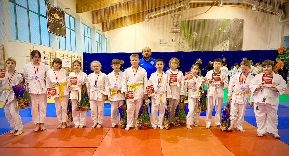 Judo, Mikołajkowy Turniej Płocku Młodzi zawodnicy regionu Konina podium - zdjęcie, fotografia