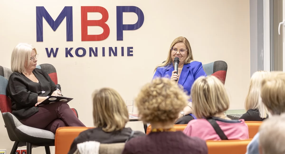 Spotkania Autorskie, Spotkanie autorskie Sylwii Petryny Koninie kobieca siła droga samoakceptacji - zdjęcie, fotografia
