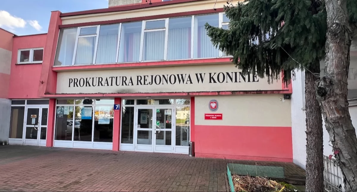 Kronika kryminalna, Tragiczne odkrycie Koninie Zarzuty nieudzielenia pomocy śmierci latki - zdjęcie, fotografia
