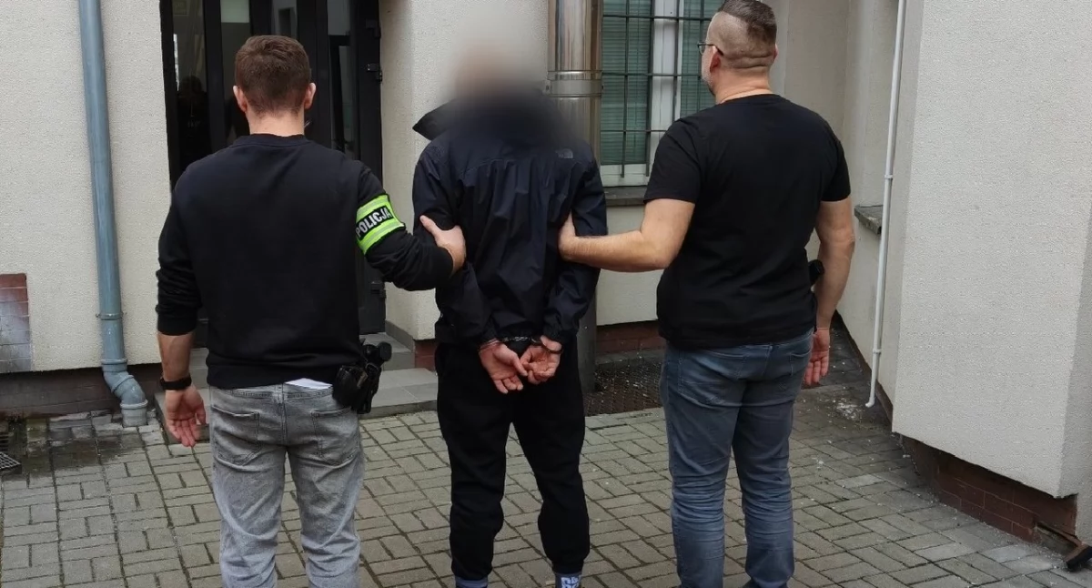 Kronika kryminalna, Zatrzymanie narkotyki latek rękach policji odpowie uszkodzenie elewacji - zdjęcie, fotografia