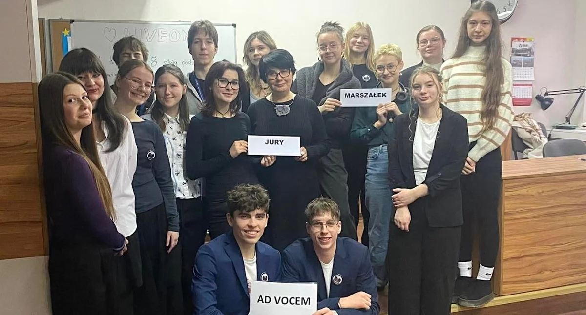 Atrakcje-Ciekawostki-Rekreacja, Projekt LiveON Konin licealiści uczą transplantologii dawstwie narządów - zdjęcie, fotografia