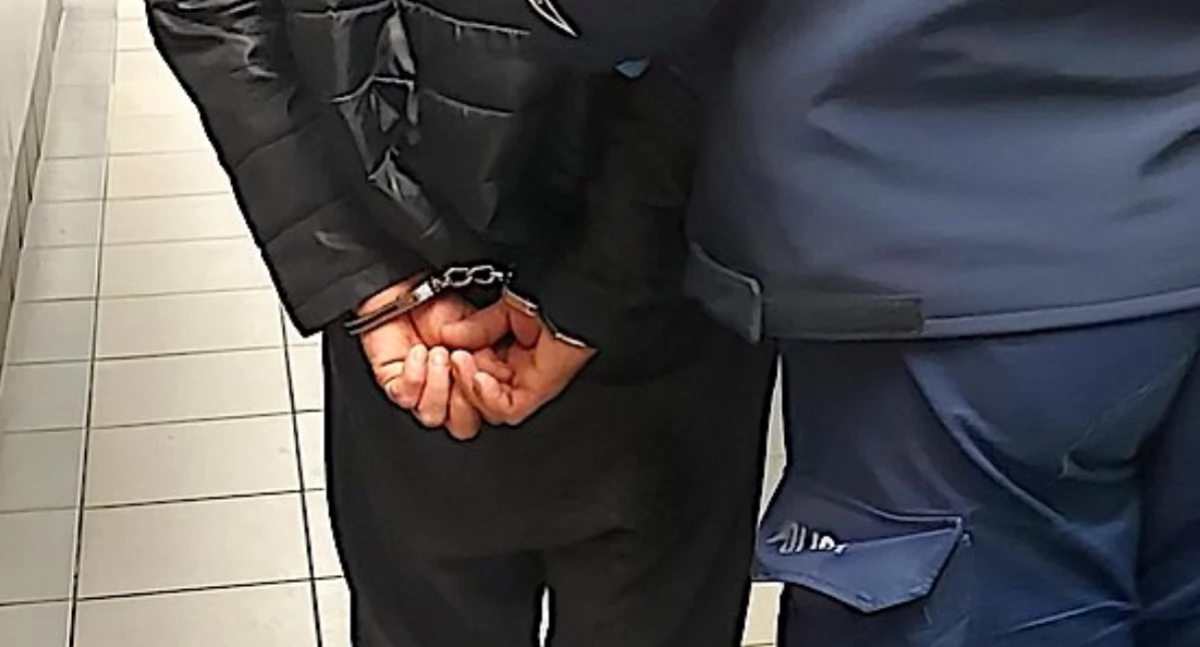 Kronika kryminalna, Zatrzymanie narkotyków Koninie latek miał blisko gramów środków psychotropowych kierował autem cofniętymi uprawnieniami - zdjęcie, fotografia