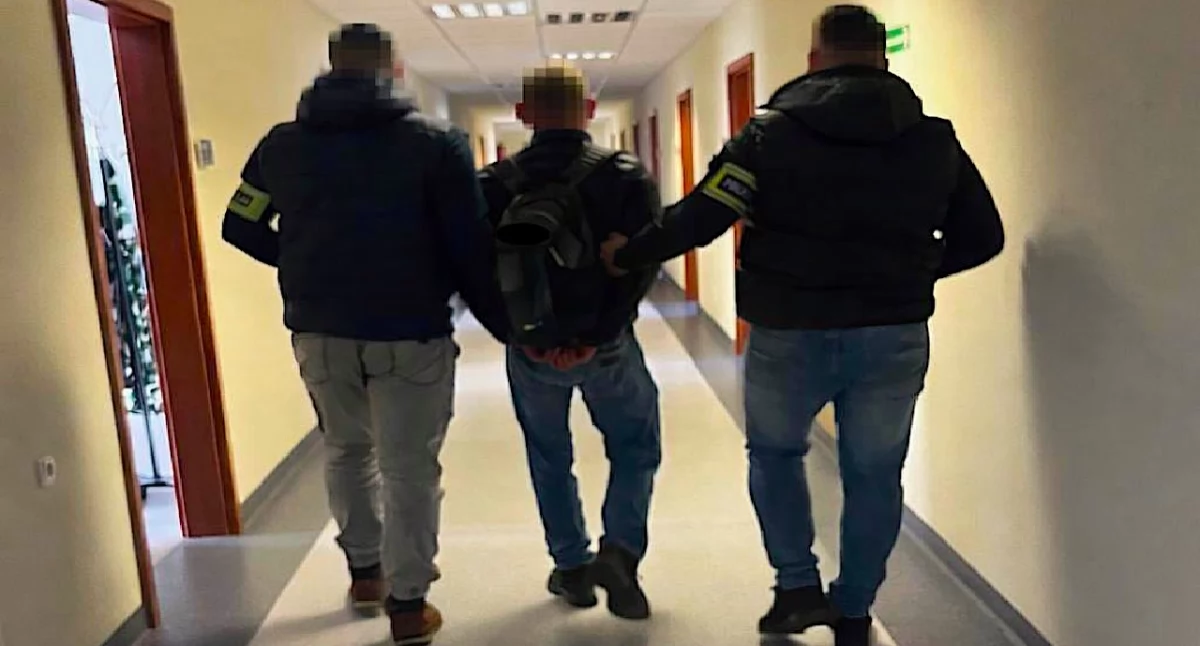 Kronika kryminalna, Poszukiwany listem gończym zatrzymany Koninie latek ukrywał pół przestępstwo narkotykowe - zdjęcie, fotografia