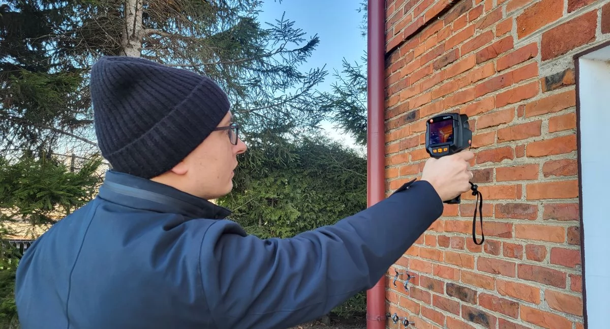 Atrakcje-Ciekawostki-Rekreacja, Badania kamerą termowizyjną domach mieszkańców - zdjęcie, fotografia