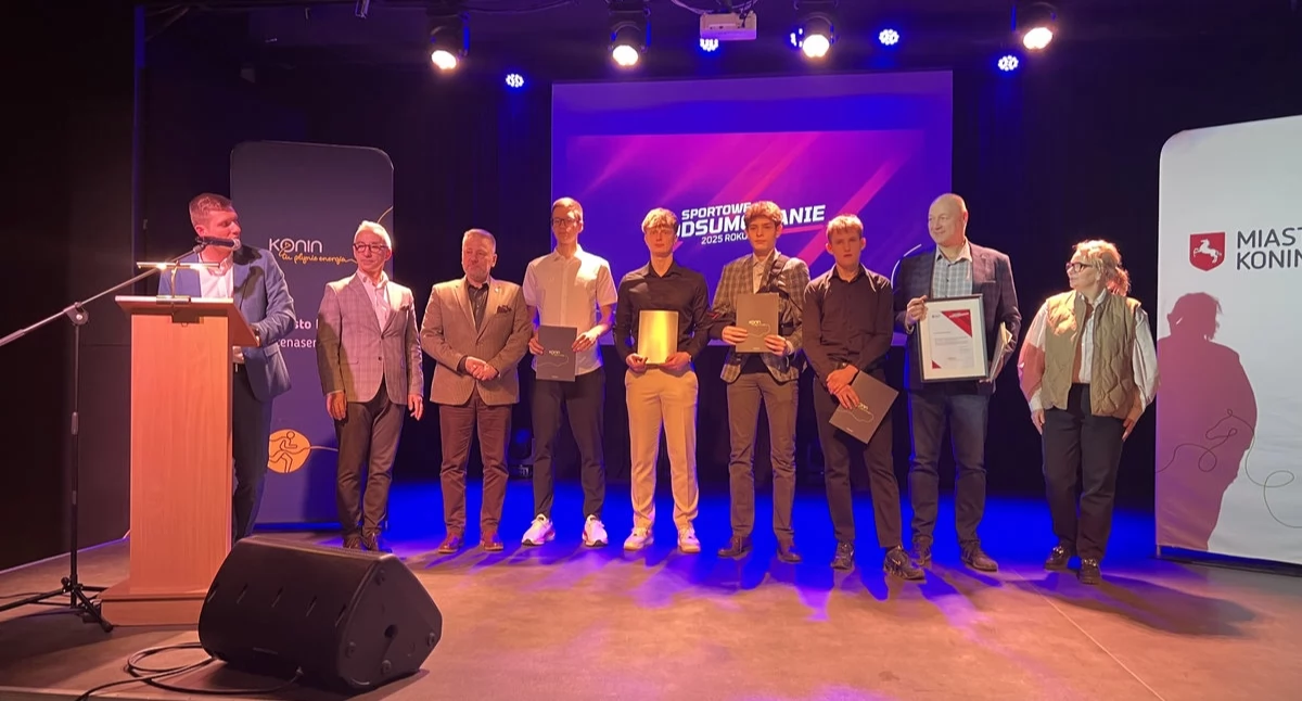 Atrakcje-Ciekawostki-Rekreacja, Nagrody najlepszych sportowców Konina wyróżnionych klubów miasto awansowało współzawodnictwie dzieci młodzieży - zdjęcie, fotografia