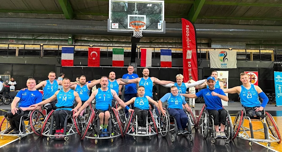 Koszykówka, Mustang Konin wygrywa pierwszy EuroCup Handicap Sport Varese - zdjęcie, fotografia