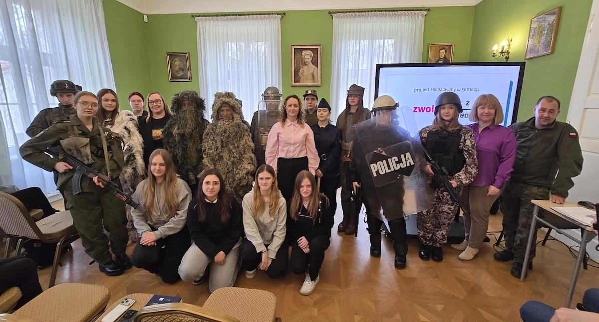 Atrakcje-Ciekawostki-Rekreacja, Różnorodność zainteresowań Żychlinie konferencja „Akceptuj! oceniaj!” łączy tradycję pasją młodzieży Konina regionu - zdjęcie, fotografia
