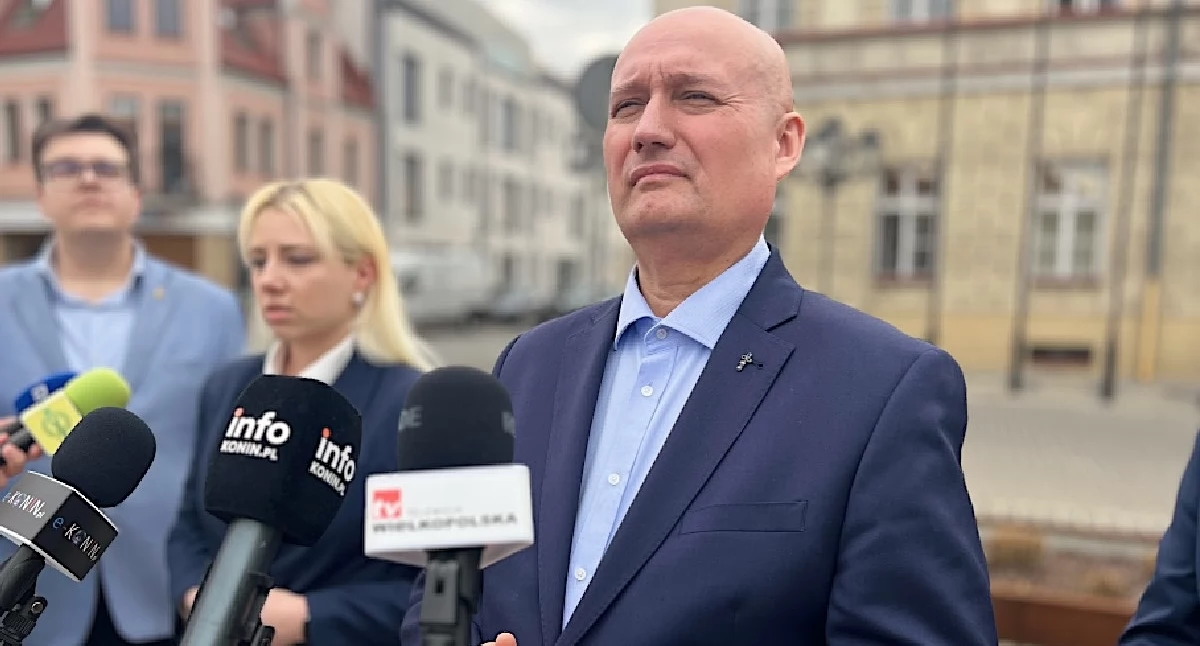 Partie i polityka, Ostra wymiana zdań elektrowni atomowej Koninie poseł Hoffmann oskarża „oszukiwanie mieszkańców” - zdjęcie, fotografia