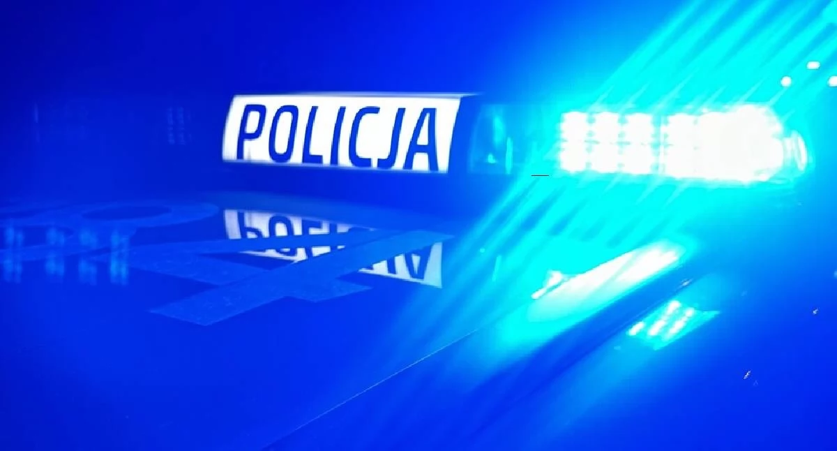 Kronika kryminalna, latek zatrzymany Kleczewie  jechał alkoholu środkach odurzających cofniętymi uprawnieniami - zdjęcie, fotografia