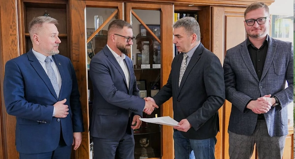 Inwestycje, Przebudowa wiaduktu Tarejwy Koninie Umowa podpisana rusza duża inwestycja - zdjęcie, fotografia