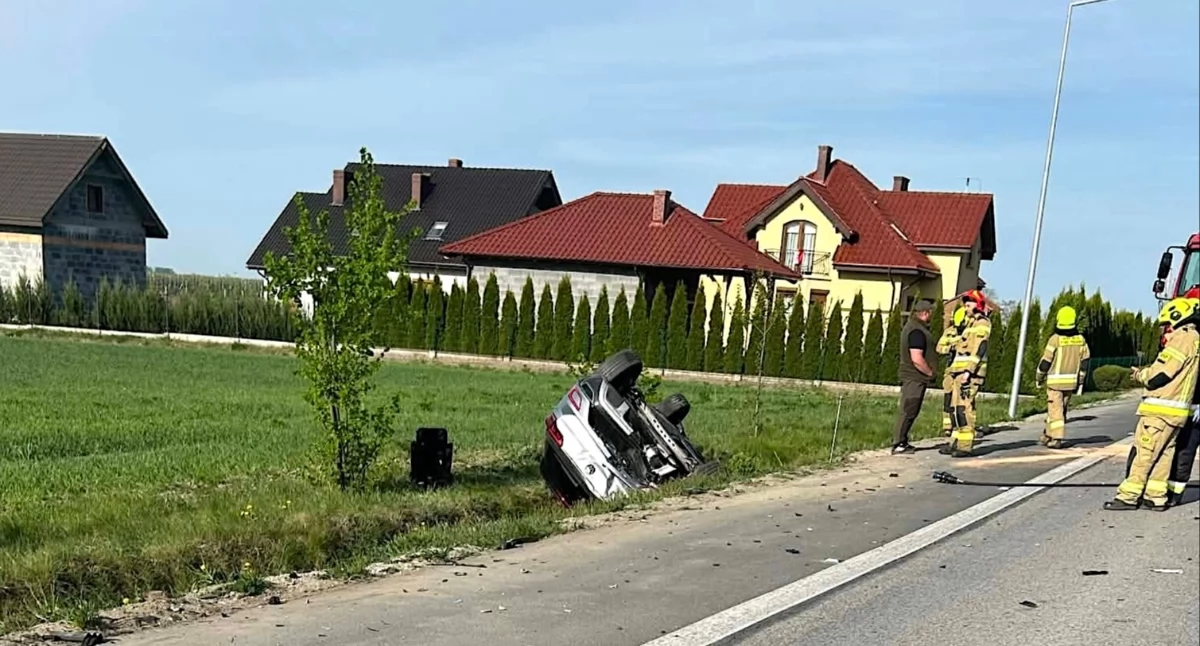 Wypadek w Wierzbinku   fot.OSP Ziemięcin