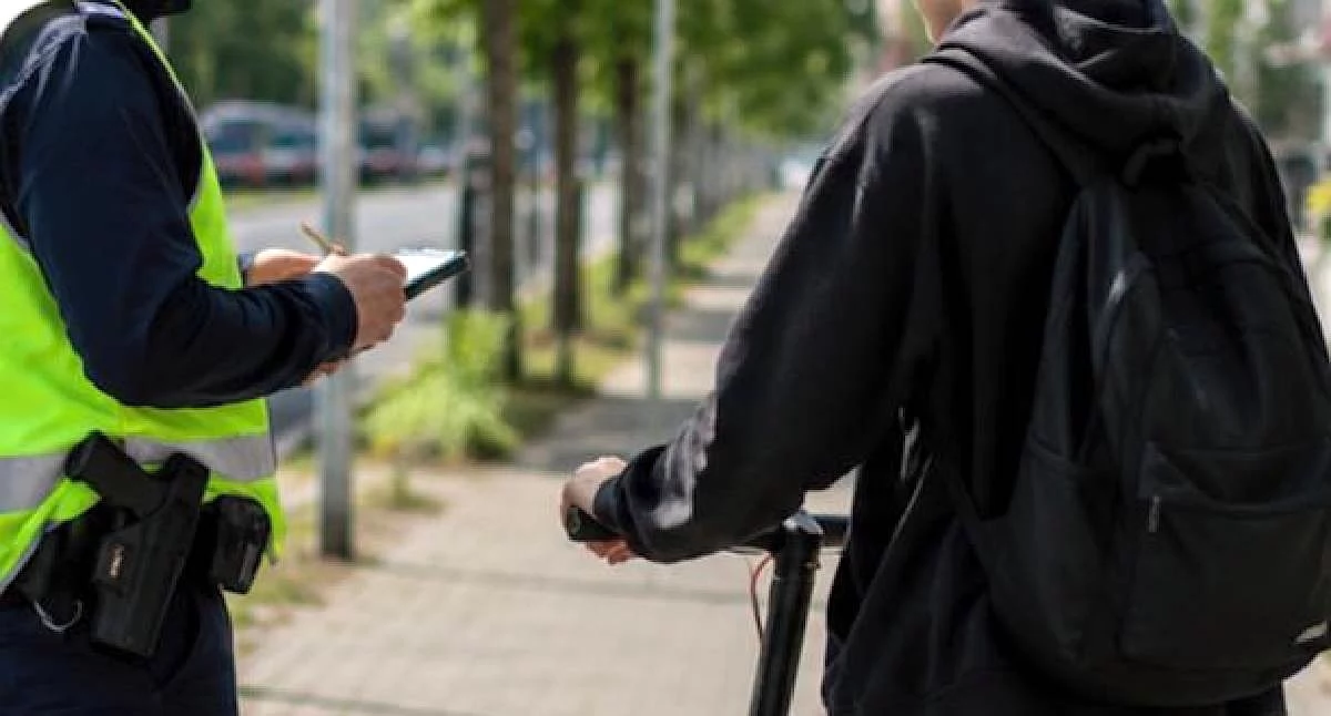 Policjanci skontrolowali rowerzystów i użytkowników hulajnóg   fot.ilustracyjne