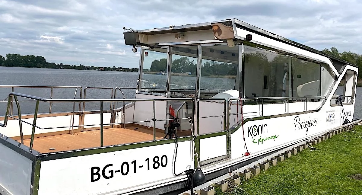 „Pociejewo” wraca na jeziora Konina. Tramwaj wodny po remoncie znów zabierze pasażerów w rejs