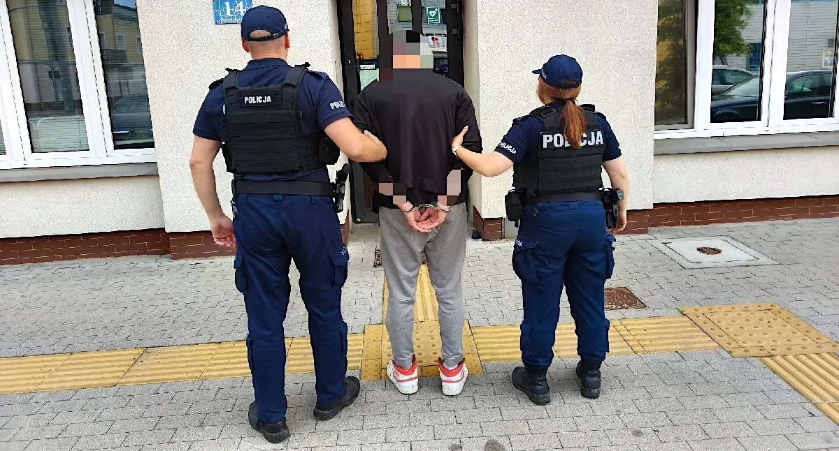 Kronika kryminalna, latek Koła aresztowany Policja przerwała serię gróźb nękania aktów wandalizmu - zdjęcie, fotografia