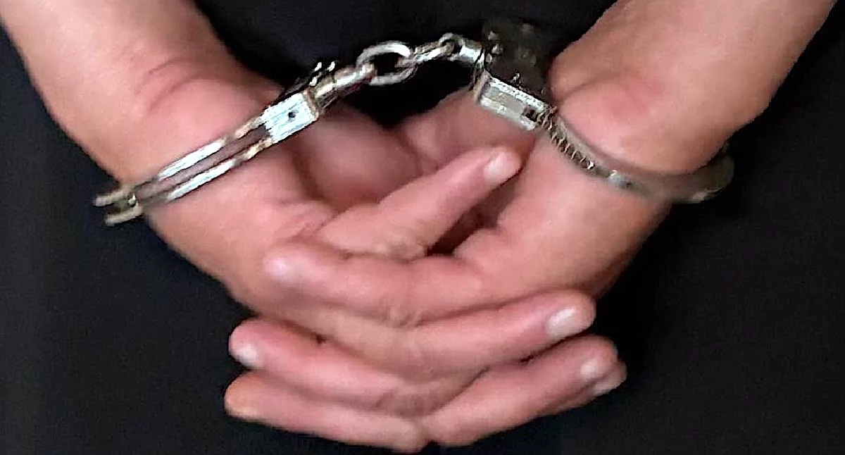 Kronika kryminalna, Miał dożywotnie zakazy prowadzenia pojazdów latek został zatrzymany przez policję - zdjęcie, fotografia