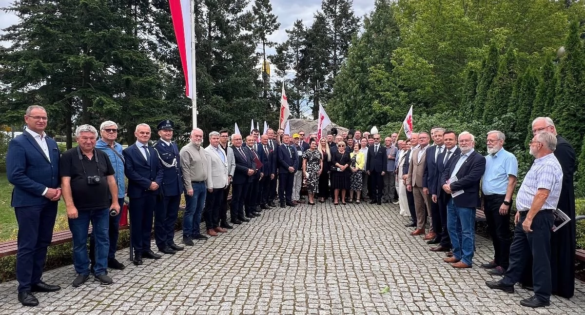 Święta i obchody, Porozumień Sierpniowych Koninie uczczono ludzi „Solidarności” - zdjęcie, fotografia