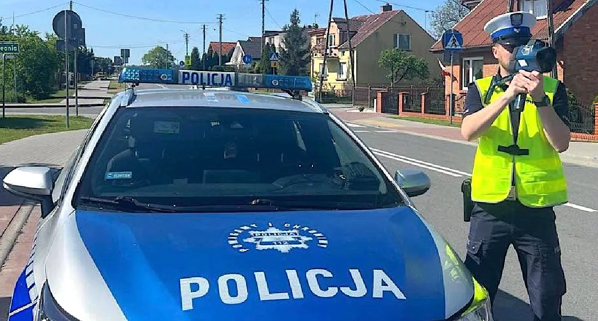 Komunikat Policji, Przekroczył prędkość wpadł narkotykami latek powiatu kolskiego poważne problemy - zdjęcie, fotografia