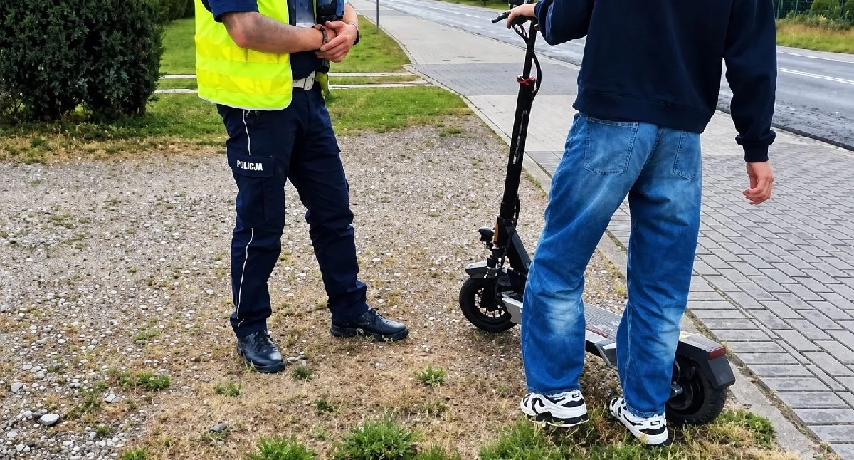 Kronika kryminalna, Przeciął linkę odjechał hulajnogą później wpadł podczas jazdy - zdjęcie, fotografia