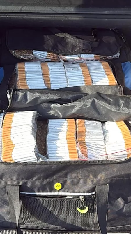 Wielka akcja pod Koninem. Policjanci przejęli kontrabandę wartą setki tysięcy złotych