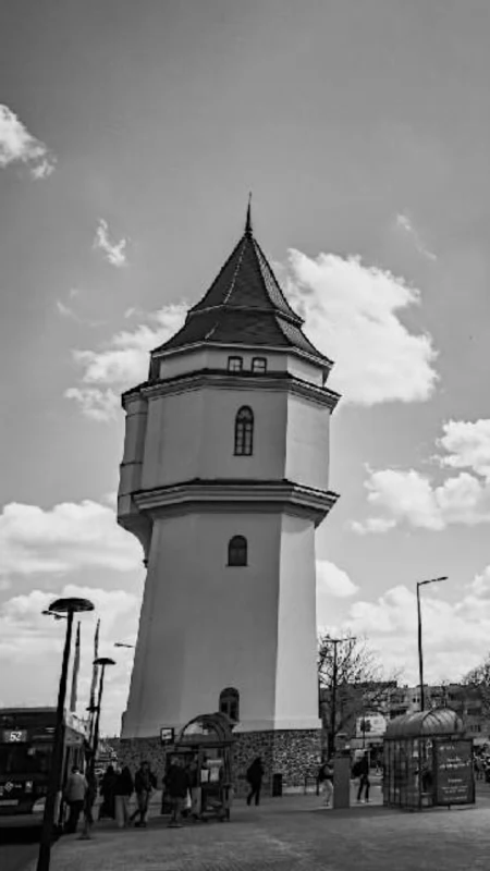 Pokaż Wieżę Ciśnień swoim okiem. Trwa konkurs fotograficzny „#WieżaWObiektywie” w Koninie