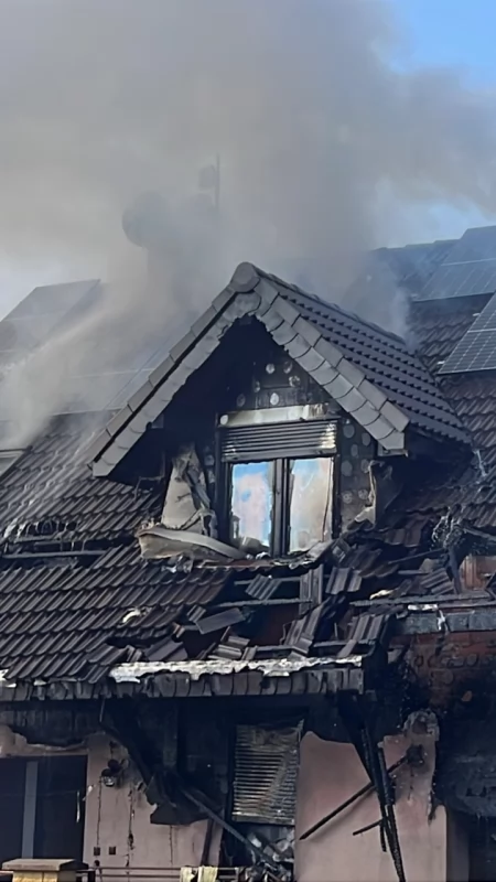 Pożar zabrał im dom budowany przez 16 lat. Ruszyła zbiórka dla rodziny z Międzylesia w Koninie