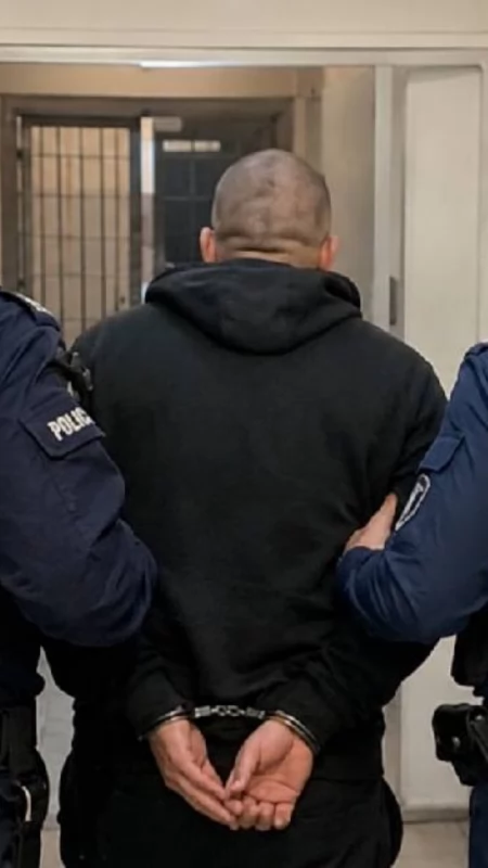 Policjanci zatrzymali dwóch poszukiwanych. Trzej inni uniknęli aresztu po opłaceniu grzywien