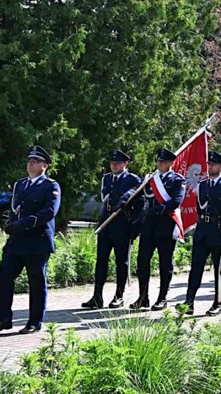 Powiatowe Obchody Święta Policji w Koninie. Awanse, odznaczenia i wyjątkowe jubileusze