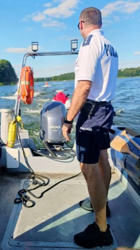 Skutery wodne i alkohol w Ślesinie. Dwóch kierujących zatrzymał patrol wodny
